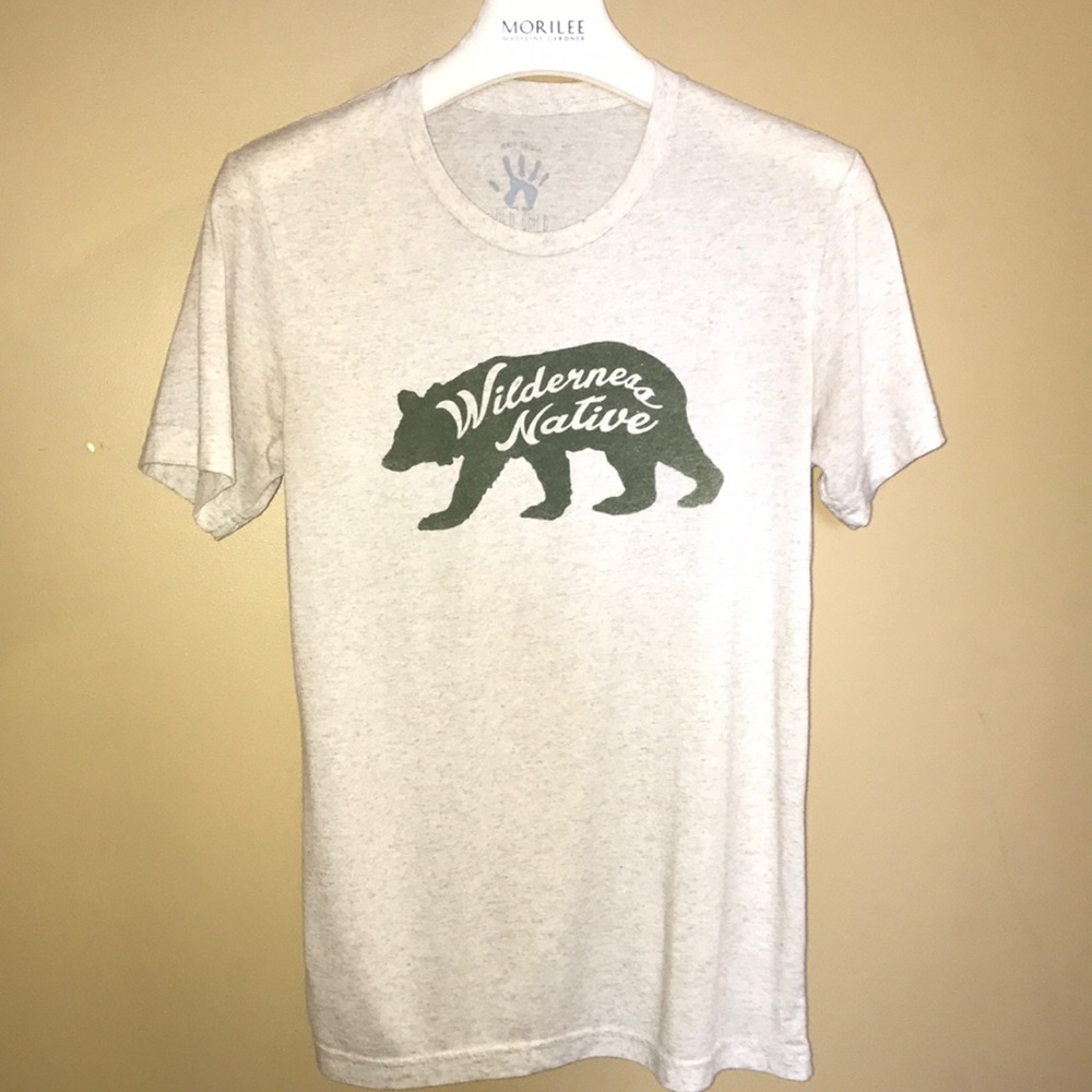 Wild Child Short Sleeve T-shirt Size Small